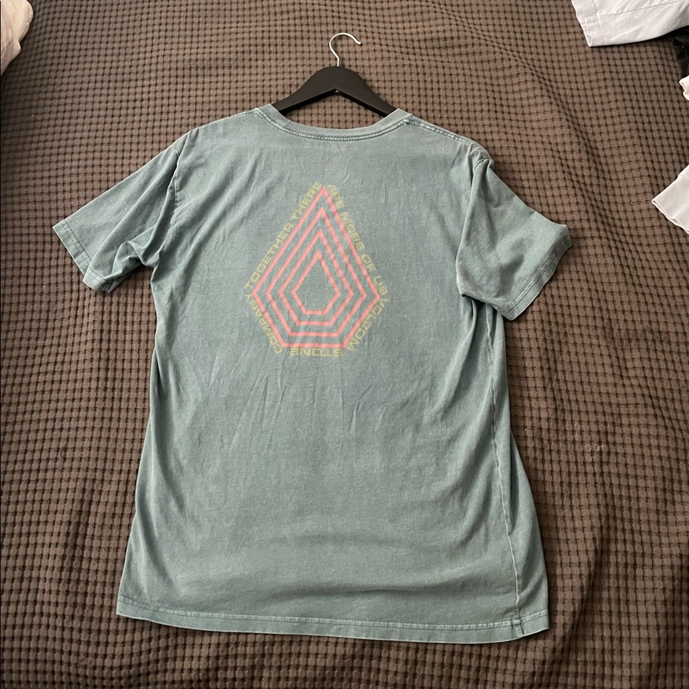 Volcolm t shirt